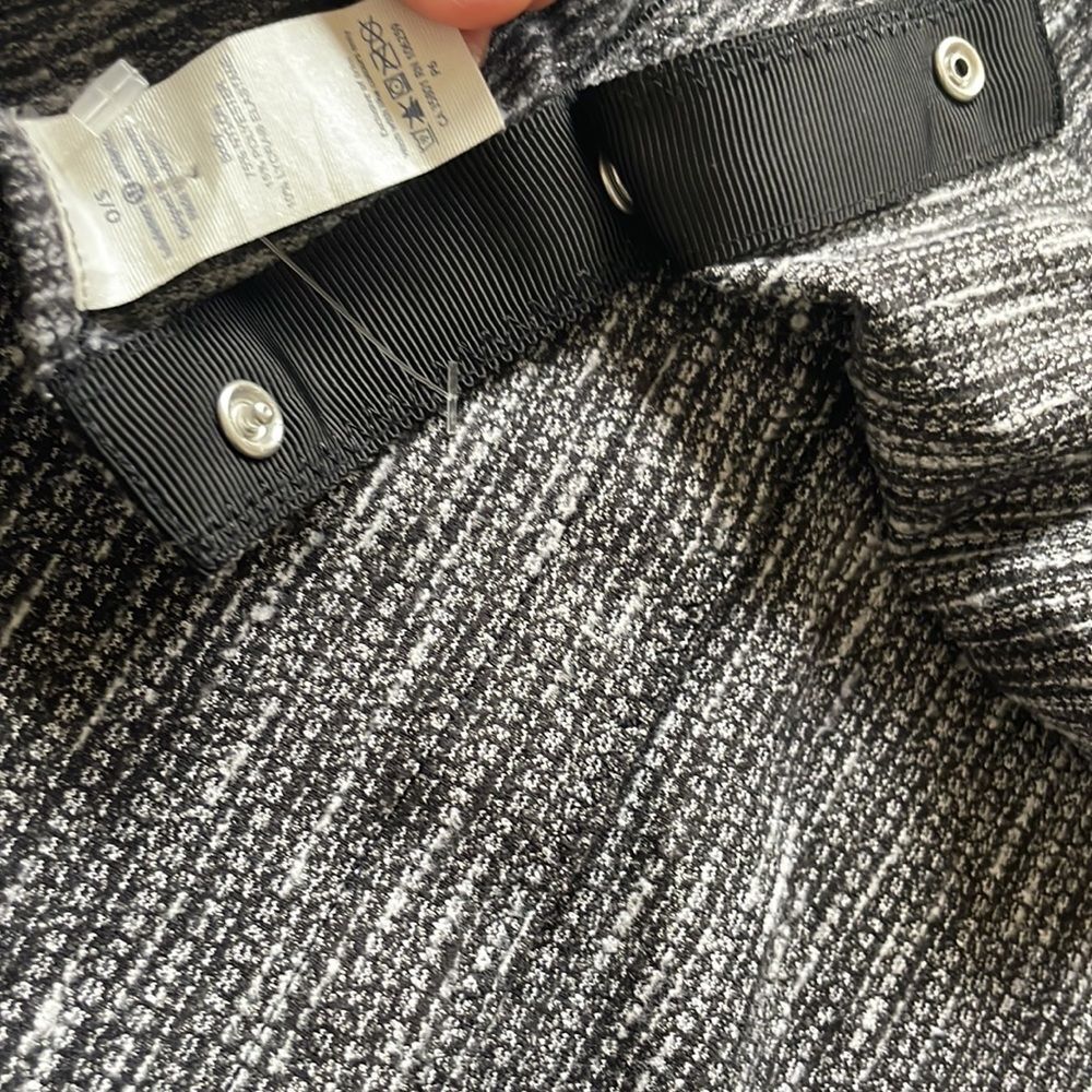 Lululemon Vinyasa Scarf
Coco Pique Black White OS MSRP$48 - Picture 10 of 10